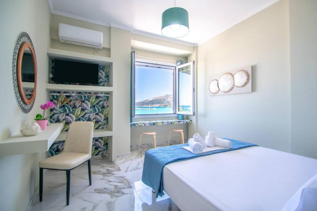 Zante Harbour Suites With Free Gym Services By "Elite" Zakynthos Town Ngoại thất bức ảnh